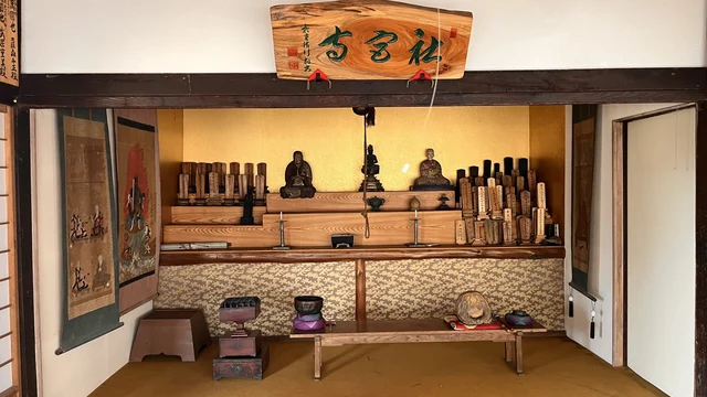 社宮寺 本堂内陣